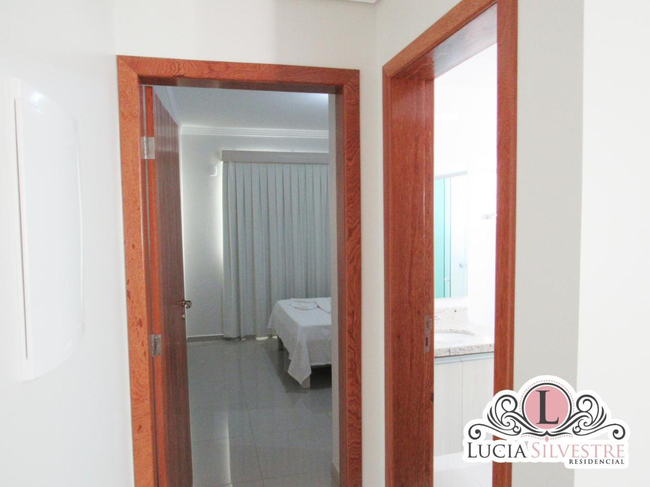 דירות Florianópolis Residencial Lucia Silvestre מראה חיצוני תמונה
