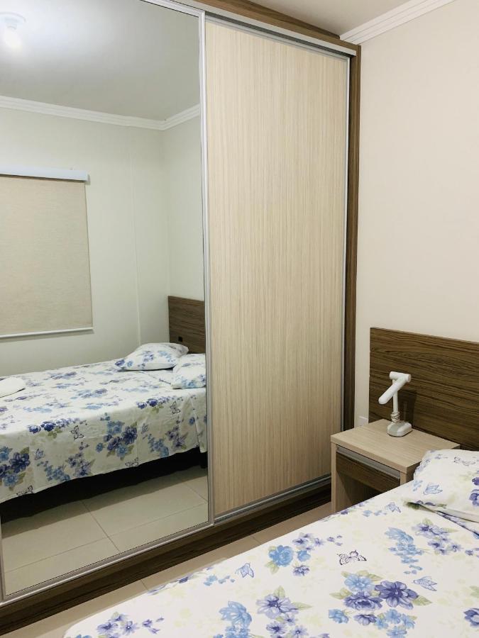 דירות Florianópolis Residencial Lucia Silvestre מראה חיצוני תמונה